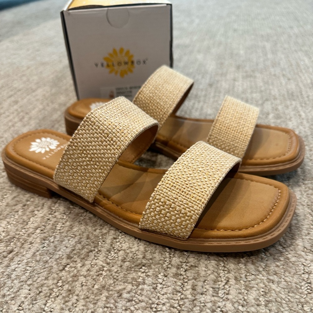 Yellow Box Seaside Sandals size 8 color- Natural new in box